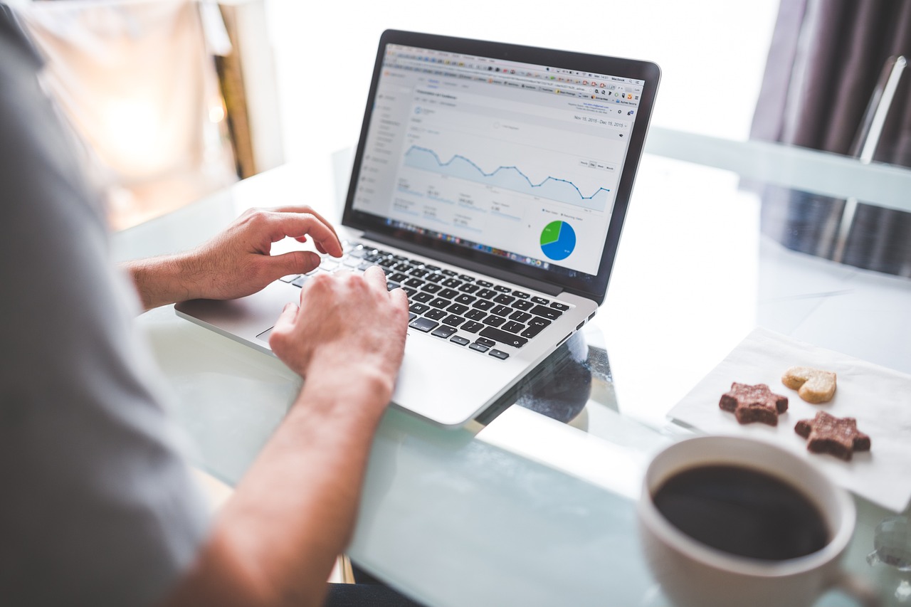 découvrez comment les analytics peuvent transformer vos données en insights précieux pour optimiser votre stratégie. apprenez à analyser les tendances, à mesurer la performance et à prendre des décisions éclairées pour votre entreprise.