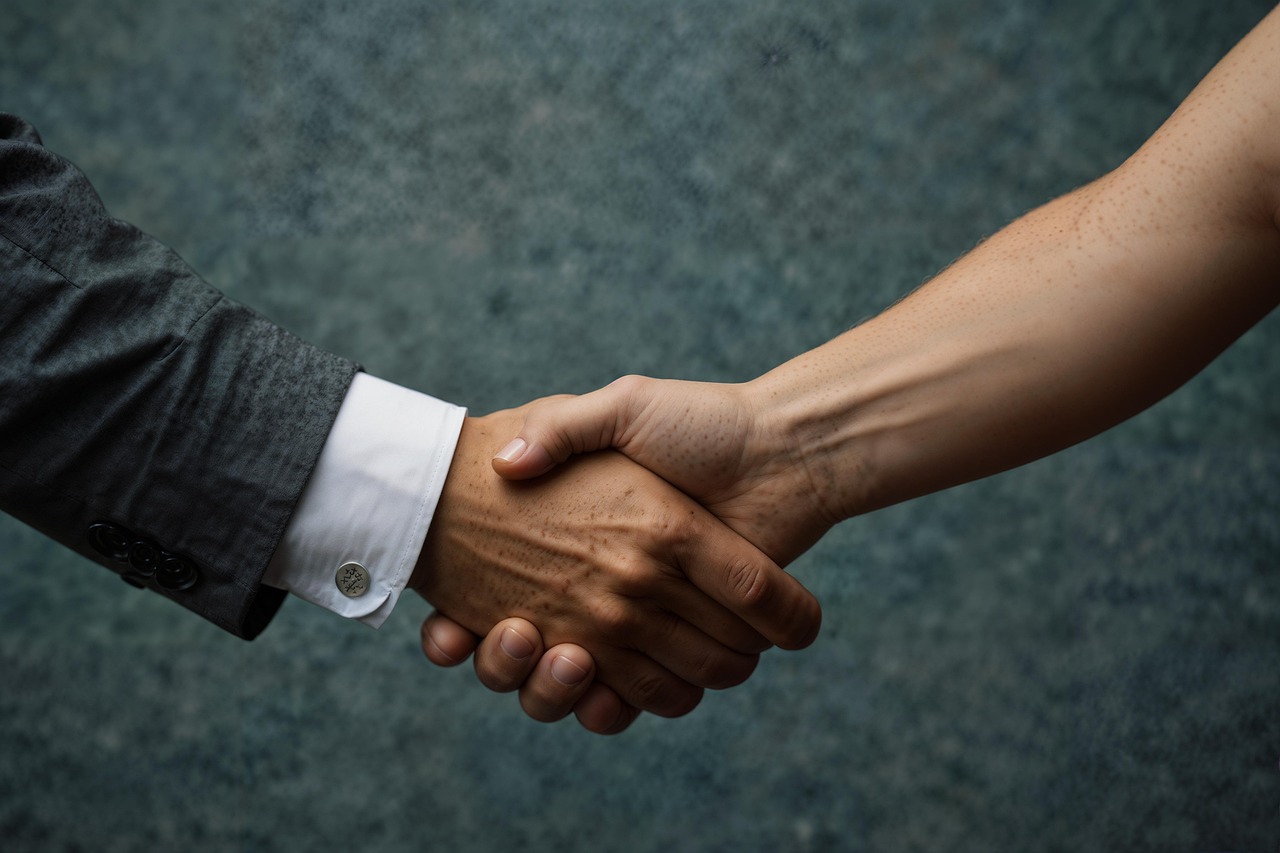 découvrez des stratégies efficaces de fidélisation client pour maximiser la rétention et améliorer la satisfaction client. apprenez à créer des relations durables et à optimiser votre entreprise en conservant vos clients les plus précieux.