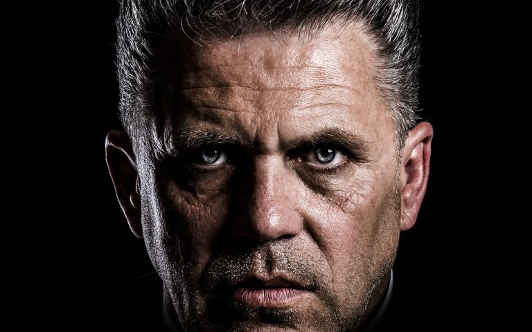 découvrez comment les ambassadeurs de marque peuvent renforcer l'image de votre entreprise et établir une connexion authentique avec votre public. explorez les stratégies efficaces pour sélectionner, former et gérer vos ambassadeurs afin de maximiser l'impact de votre marque.