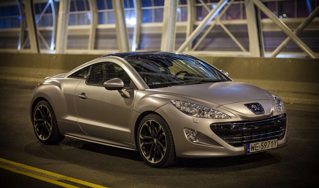 découvrez l'univers de peugeot : actualités, modèles de voitures, innovations technologiques, prix et conseils pour choisir votre véhicule. tout savoir sur la marque automobile française emblématique.