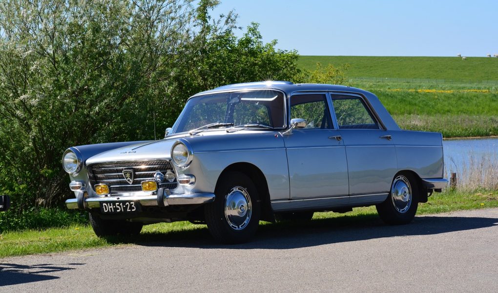 découvrez l'univers de peugeot : actualités, modèles, innovations et conseils pour trouver la voiture peugeot qui vous correspond. explorez l'histoire et la technologie de la célèbre marque automobile française.