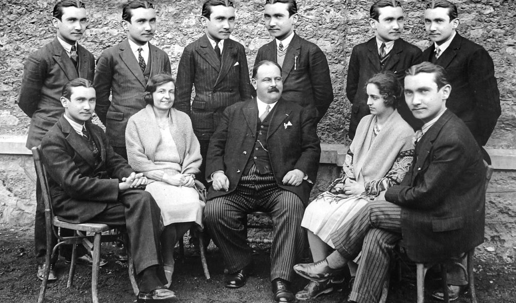 découvrez le rôle et les missions du comité d'entreprise peugeot : avantages pour les salariés, activités sociales, offres exclusives et soutien au bien-être au sein du groupe.