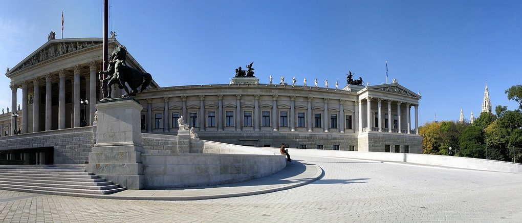 découvrez le rôle, les missions et l'importance du comité d'entreprise (works council) dans la vie professionnelle. toutes les informations essentielles pour comprendre ses attributions et son fonctionnement.